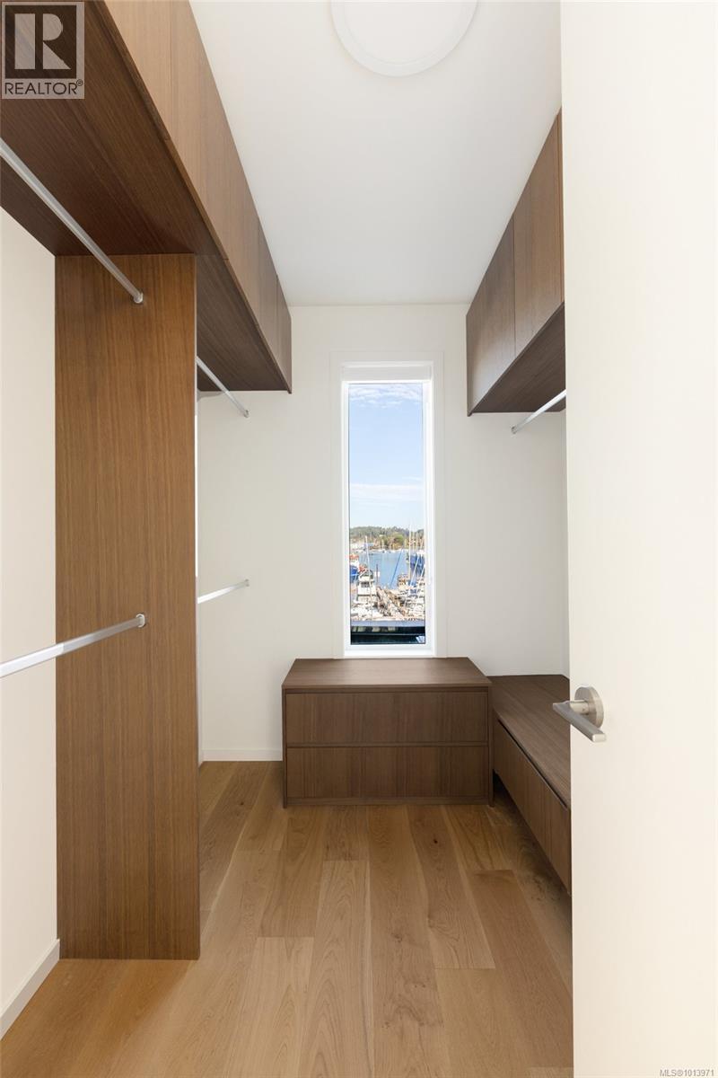 201 2270 Harbour Rd, Sidney, British Columbia V8L 2P6 - Photo 32 - 1013971