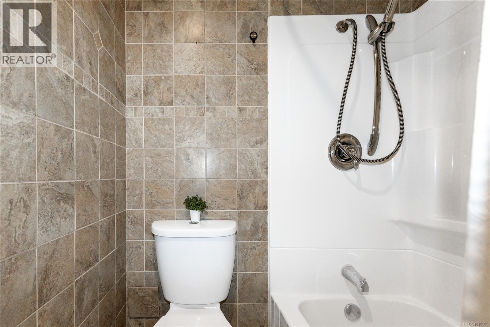 15 940 Island Hwy S, Campbell River, British Columbia  V9W 1B1 - Photo 26 - 1018968