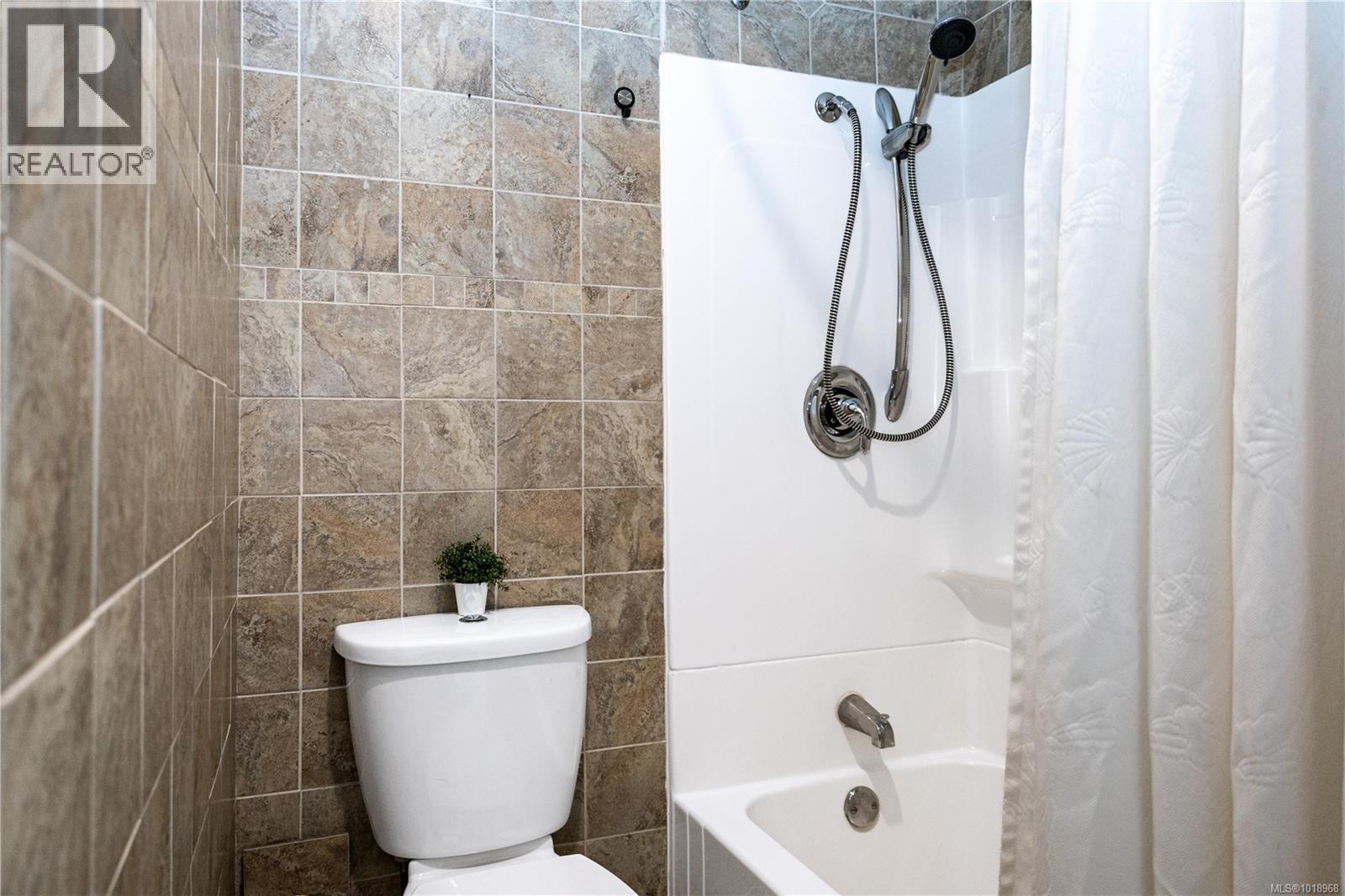 15 940 Island Hwy S, Campbell River, British Columbia  V9W 1B1 - Photo 25 - 1018968