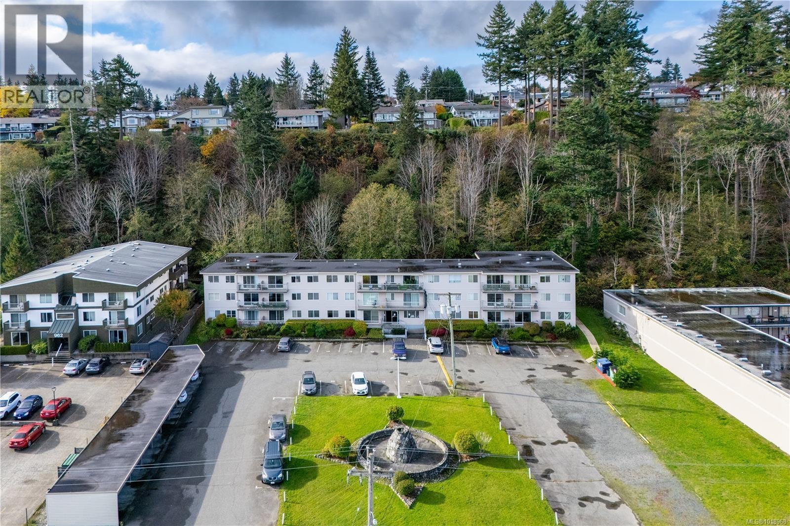 15 940 Island Hwy S, Campbell River, British Columbia  V9W 1B1 - Photo 2 - 1018968