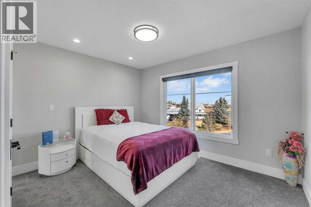 111 Kinniburgh Crescent, Chestermere, Alberta  T1X 1Y1 - Photo 40 - A2266884