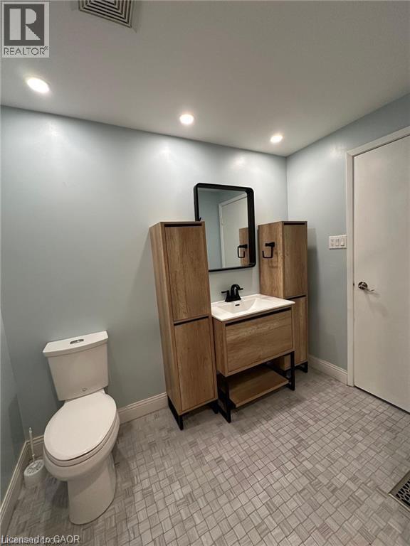 8 Roseneath Crescent Unit# A, Kitchener, Ontario  N2E 1V9 - Photo 13 - 40777860