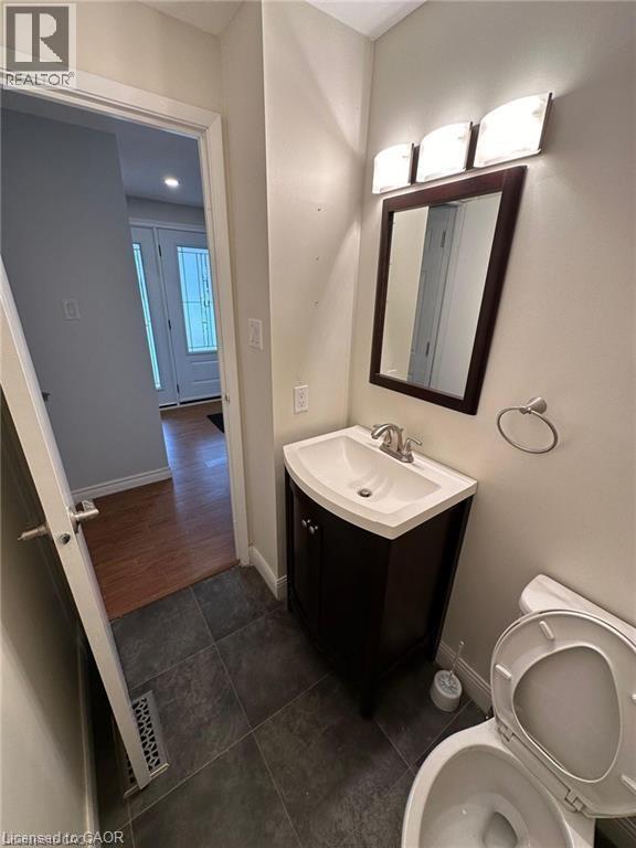 8 Roseneath Crescent Unit# A, Kitchener, Ontario  N2E 1V9 - Photo 15 - 40777860