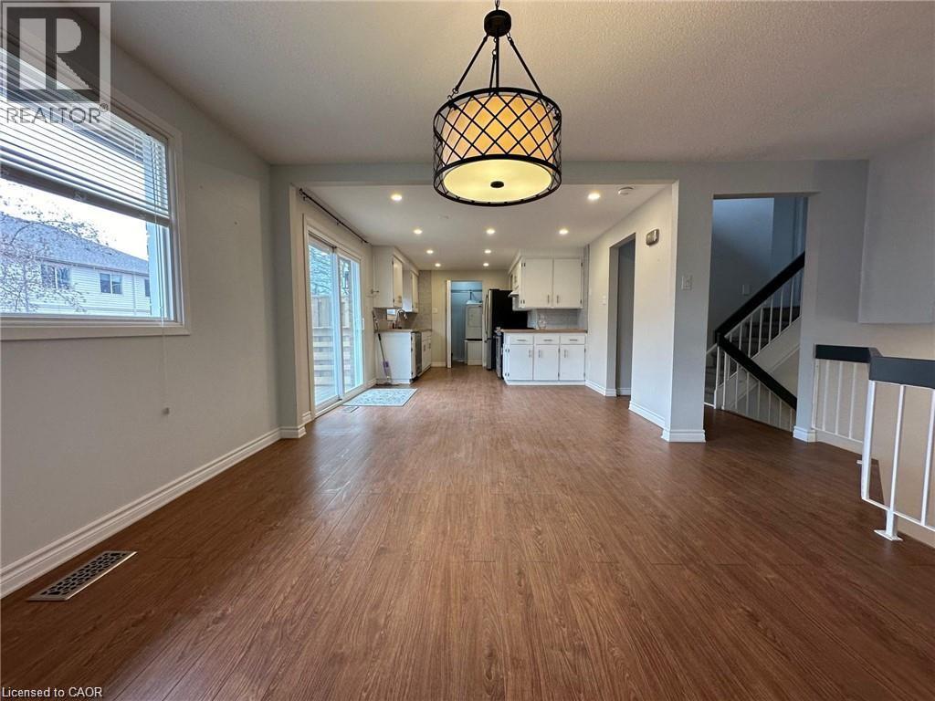 8 Roseneath Crescent Unit# A, Kitchener, Ontario  N2E 1V9 - Photo 3 - 40777860