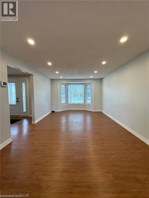 8 Roseneath Crescent Unit# A, Kitchener, Ontario  N2E 1V9 - Photo 5 - 40777860