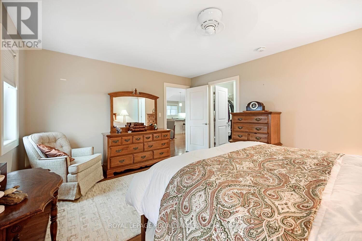 21 Donaldson Court, Brockville, Ontario K6V 7J1 - Photo 23 - X12529268