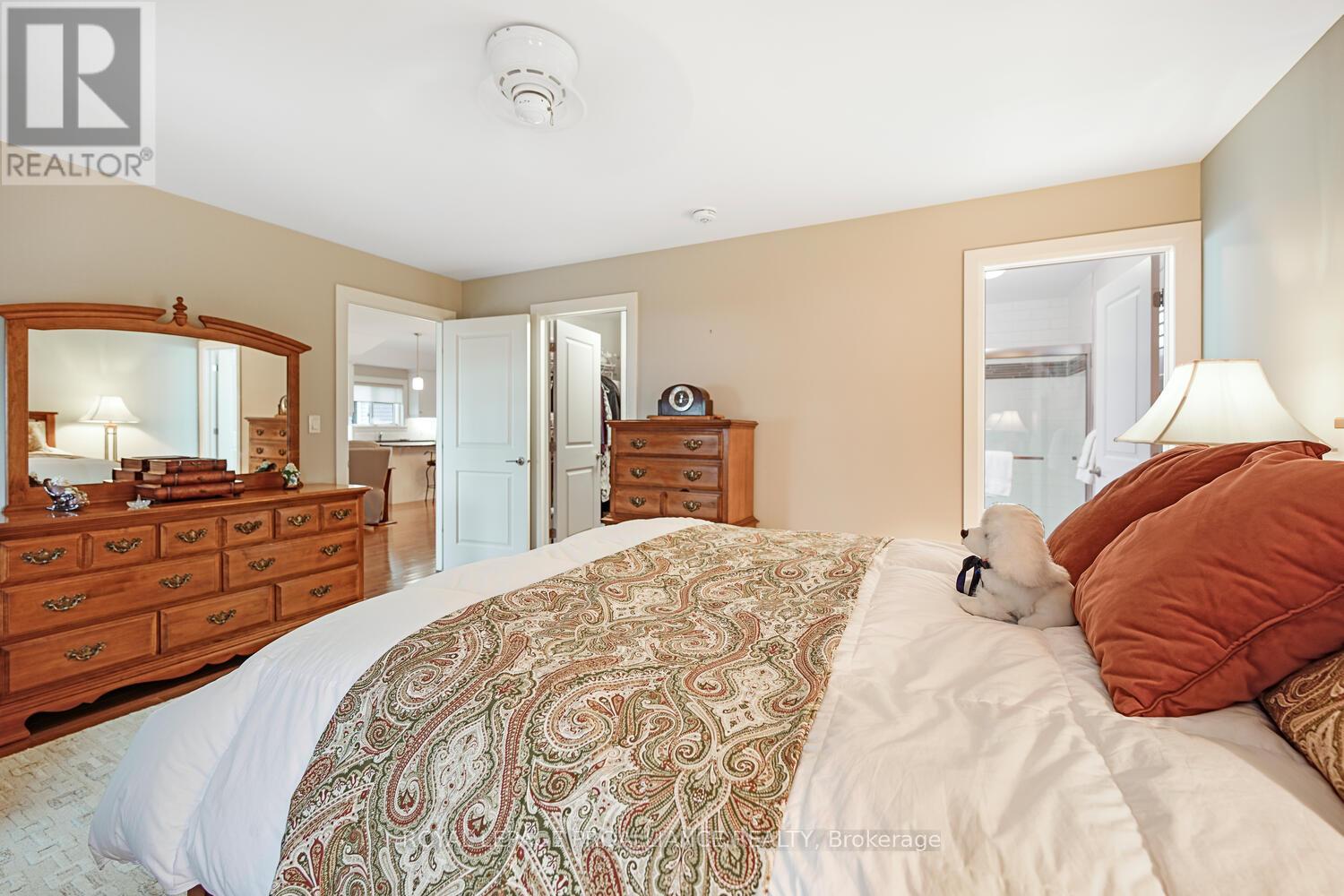 21 Donaldson Court, Brockville, Ontario K6V 7J1 - Photo 24 - X12529268