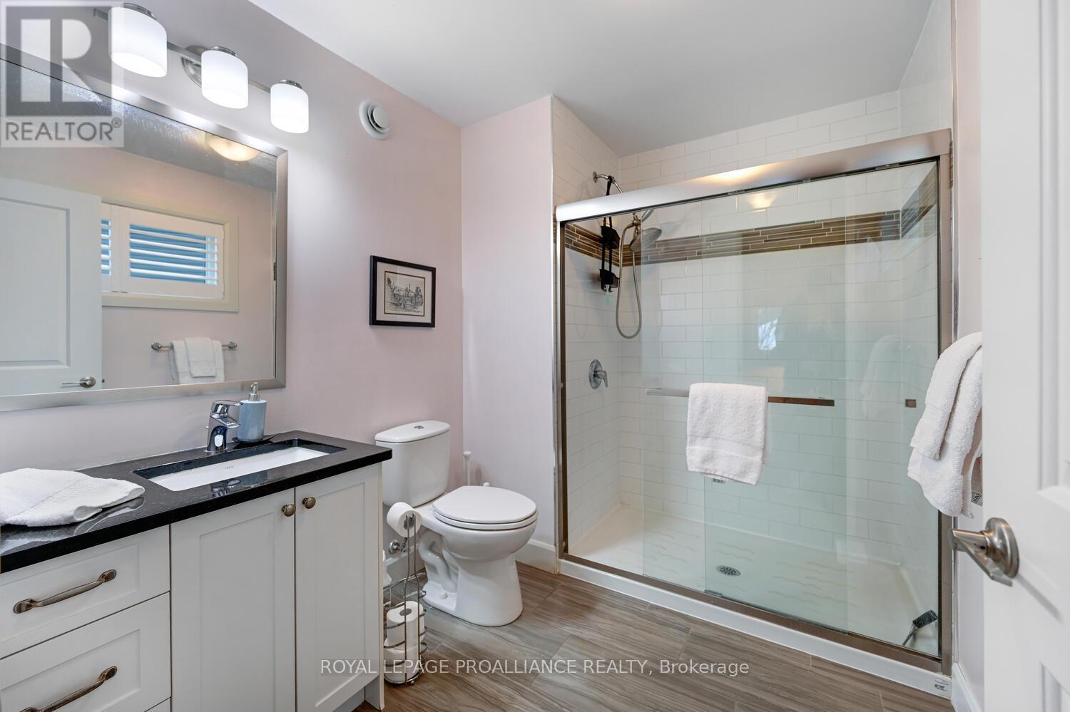 21 Donaldson Court, Brockville, Ontario K6V 7J1 - Photo 25 - X12529268