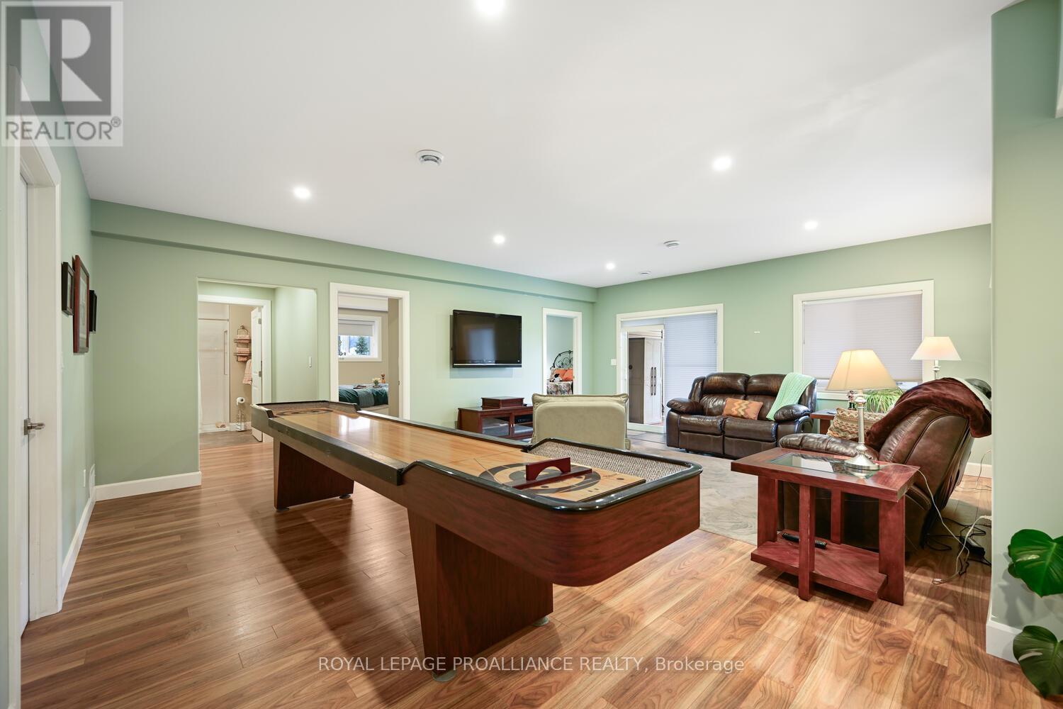 21 Donaldson Court, Brockville, Ontario K6V 7J1 - Photo 31 - X12529268