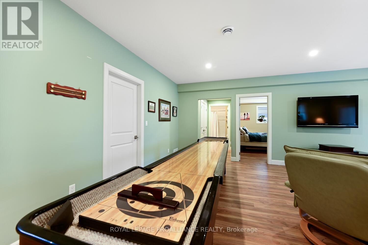 21 Donaldson Court, Brockville, Ontario K6V 7J1 - Photo 32 - X12529268