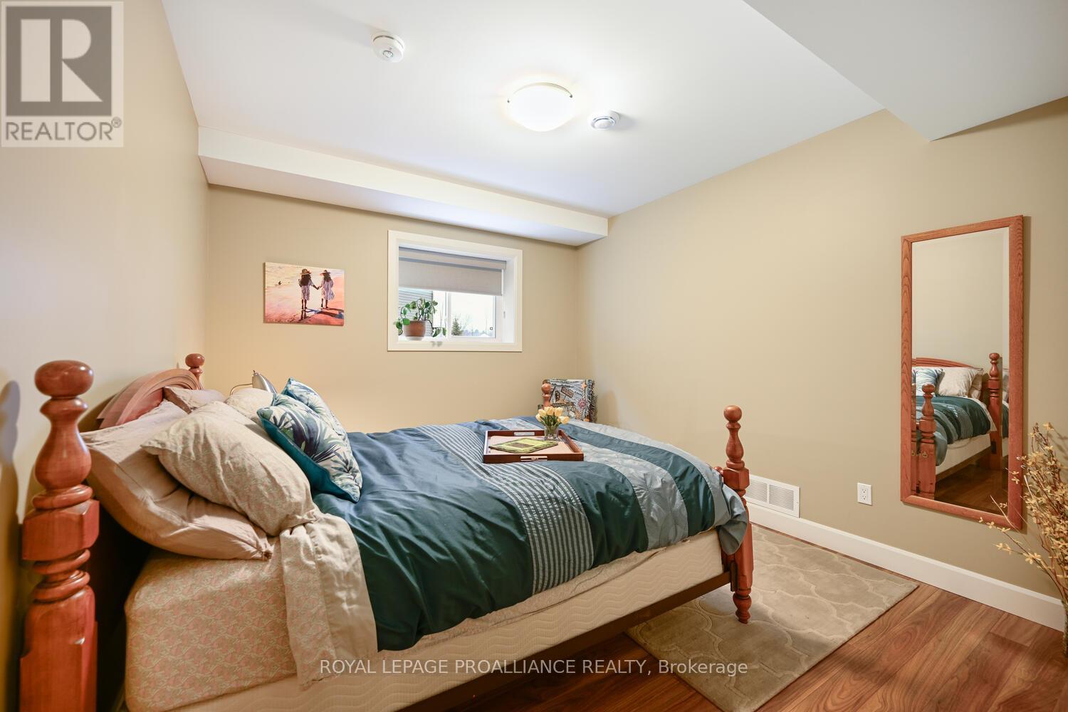 21 Donaldson Court, Brockville, Ontario K6V 7J1 - Photo 37 - X12529268