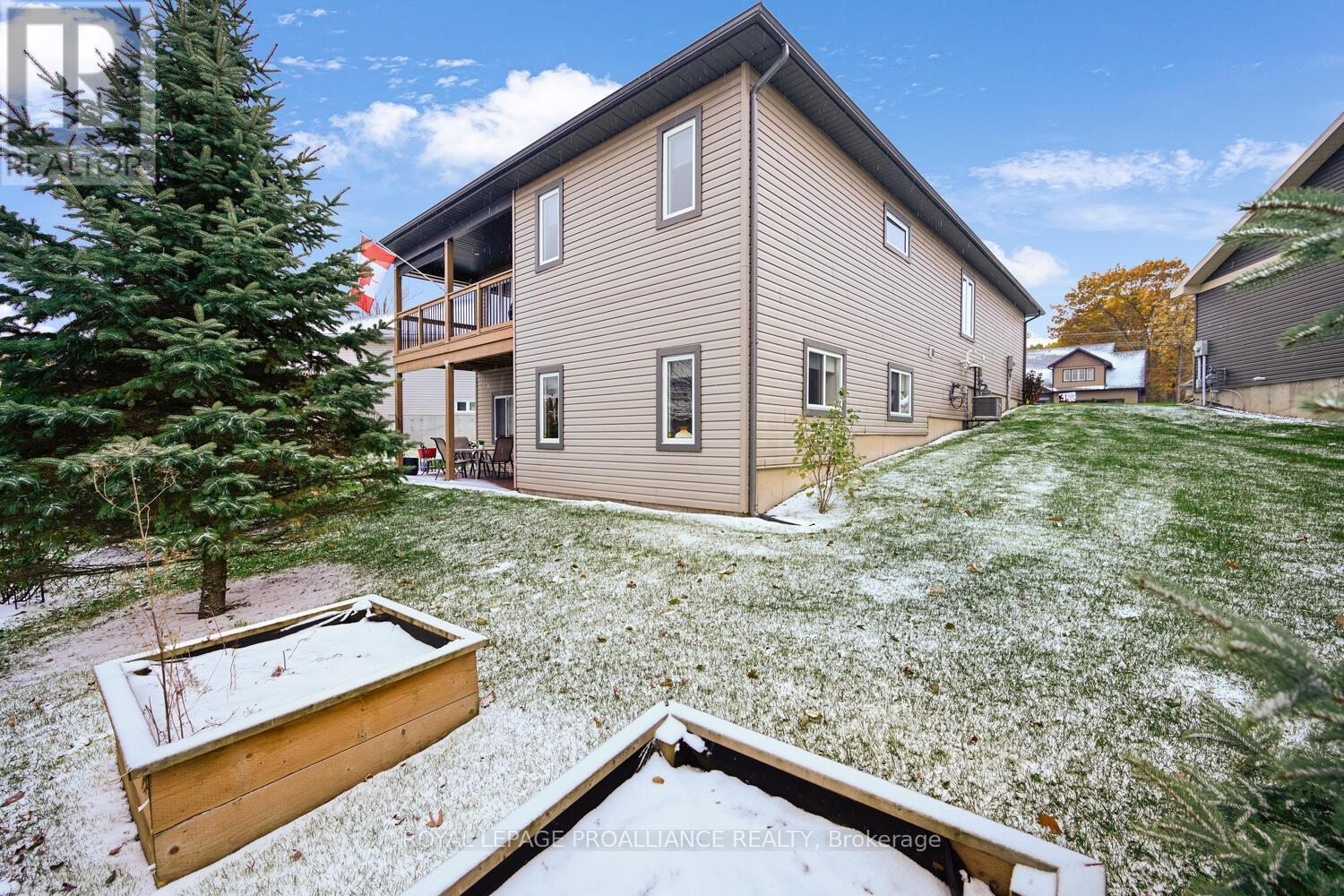 21 Donaldson Court, Brockville, Ontario K6V 7J1 - Photo 43 - X12529268