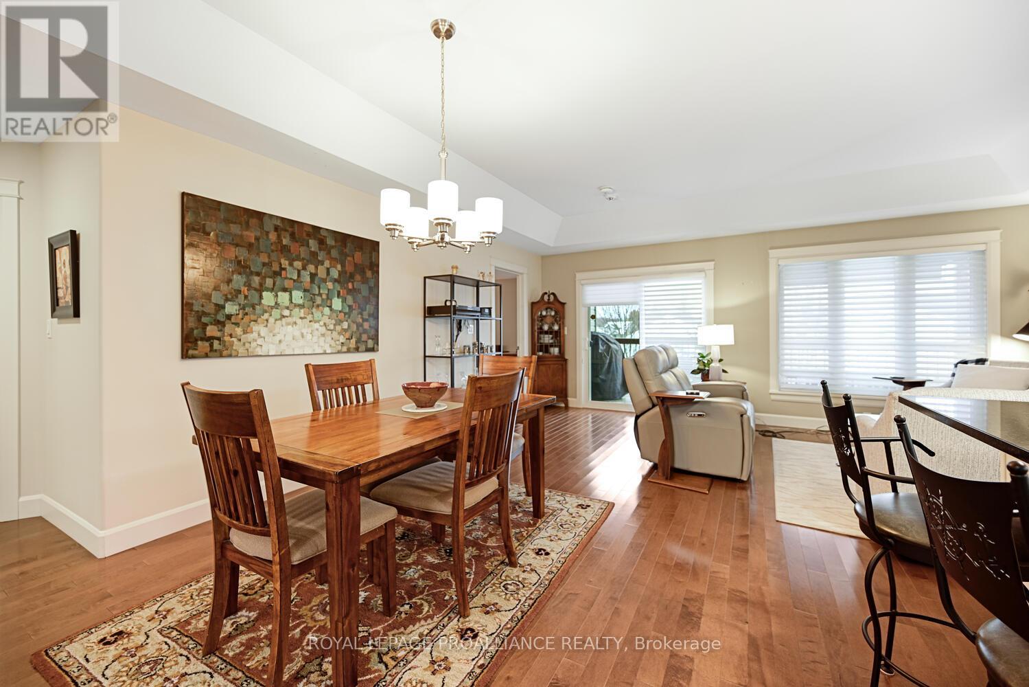 21 Donaldson Court, Brockville, Ontario K6V 7J1 - Photo 8 - X12529268