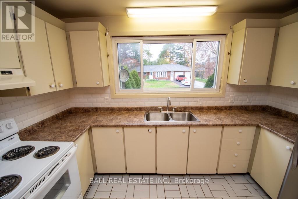 18 Scriven Boulevard, Port Hope, Ontario  L1A 3R2 - Photo 14 - X12529264