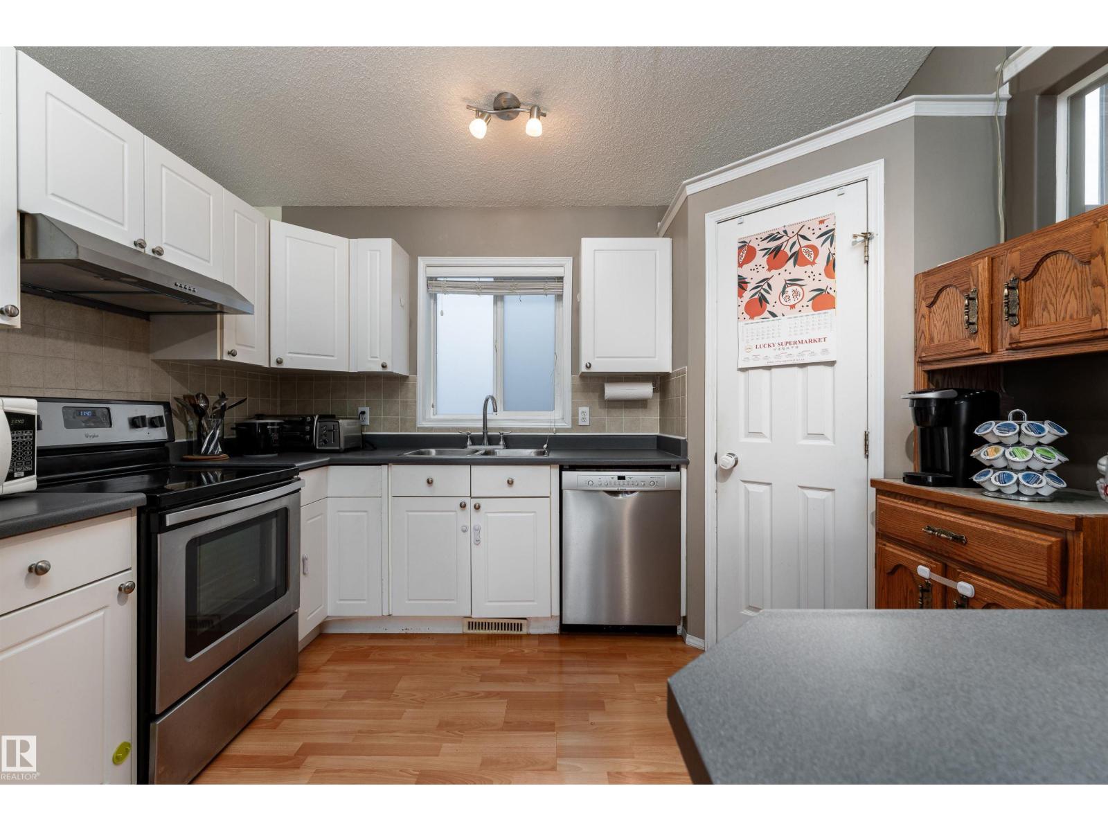 1204 Gillespie Cr Nw, Edmonton, Alberta  T5T 6M5 - Photo 10 - E4465299