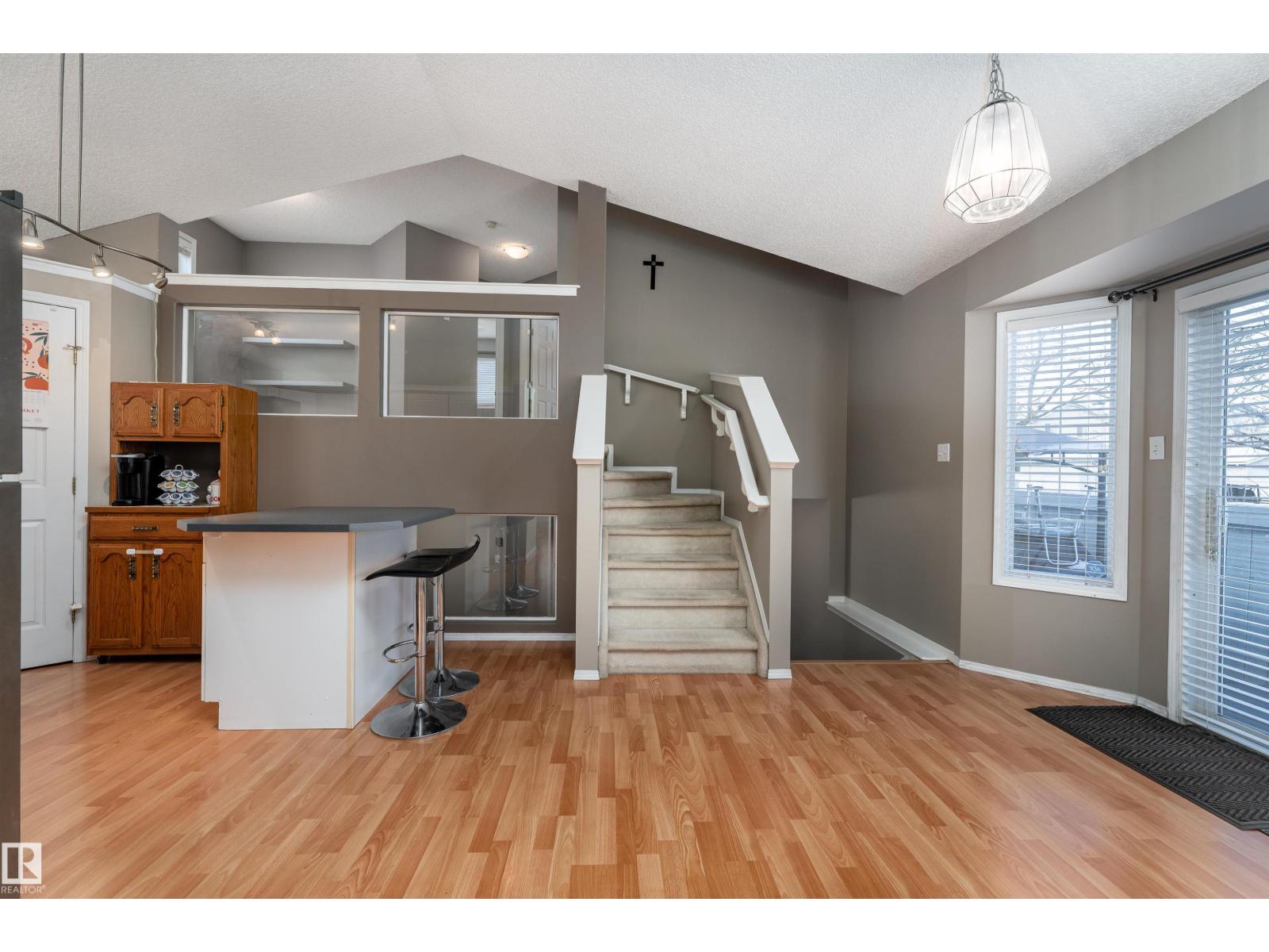 1204 Gillespie Cr Nw, Edmonton, Alberta  T5T 6M5 - Photo 11 - E4465299