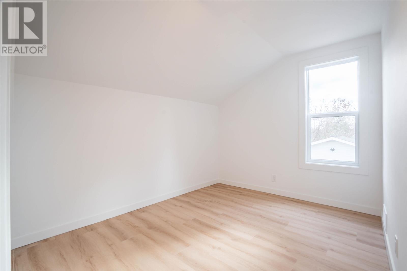 15 St. Georges Ave, Sault Ste. Marie, Ontario  P6C 1B3 - Photo 31 - SM253226