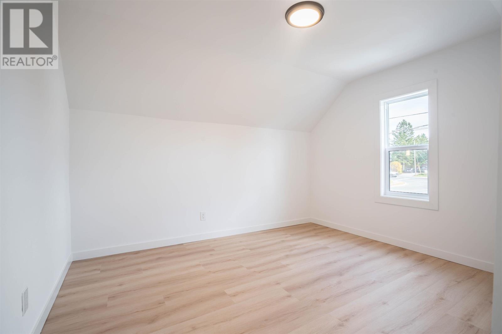 15 St. Georges Ave, Sault Ste. Marie, Ontario  P6C 1B3 - Photo 37 - SM253226