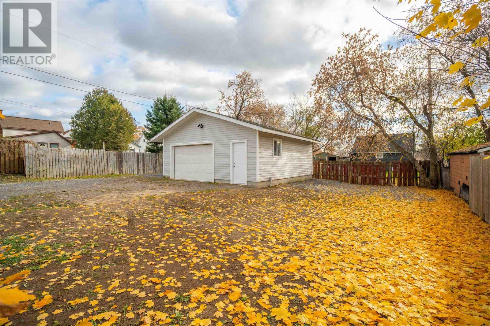 15 St. Georges Ave, Sault Ste. Marie, Ontario  P6C 1B3 - Photo 7 - SM253226