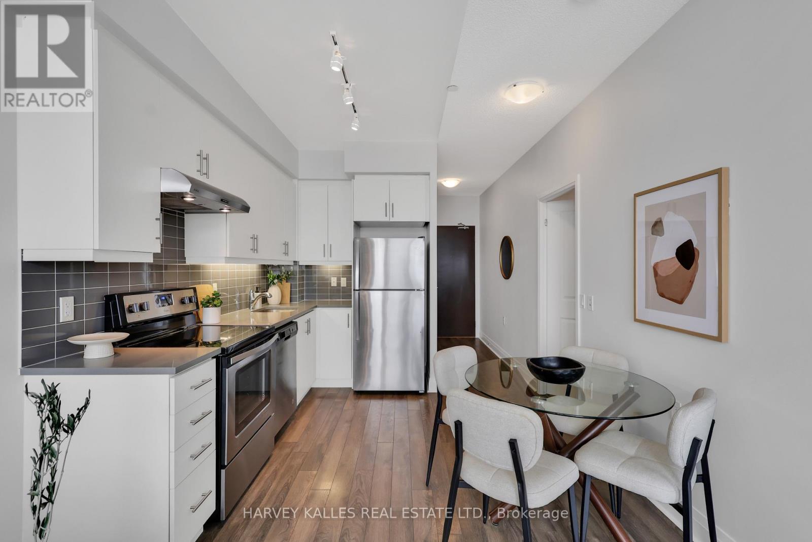 2204 - 17 Zorra Street, Toronto, Ontario  M8Z 0C8 - Photo 15 - W12529022