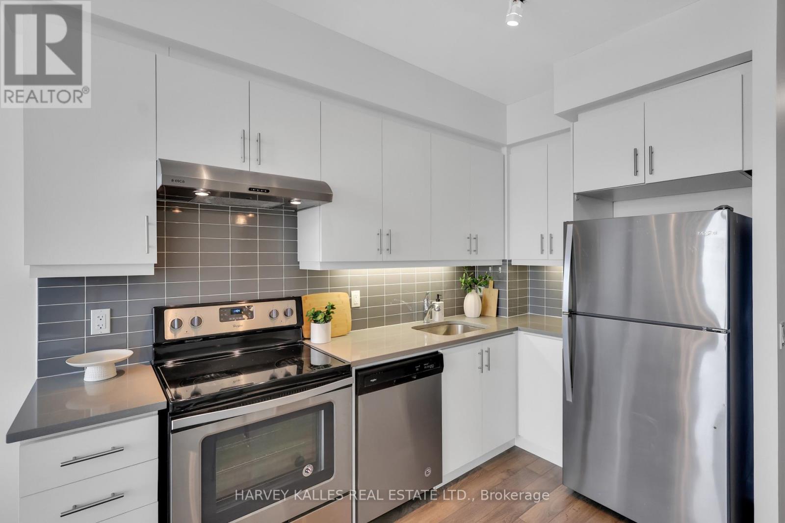 2204 - 17 Zorra Street, Toronto, Ontario  M8Z 0C8 - Photo 18 - W12529022