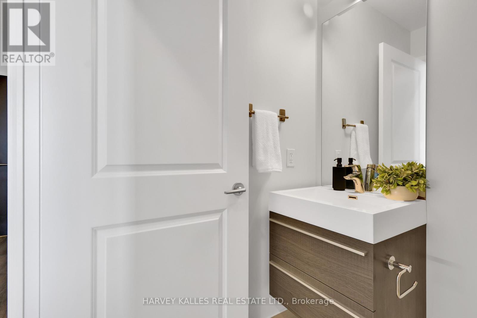 2204 - 17 Zorra Street, Toronto, Ontario  M8Z 0C8 - Photo 25 - W12529022