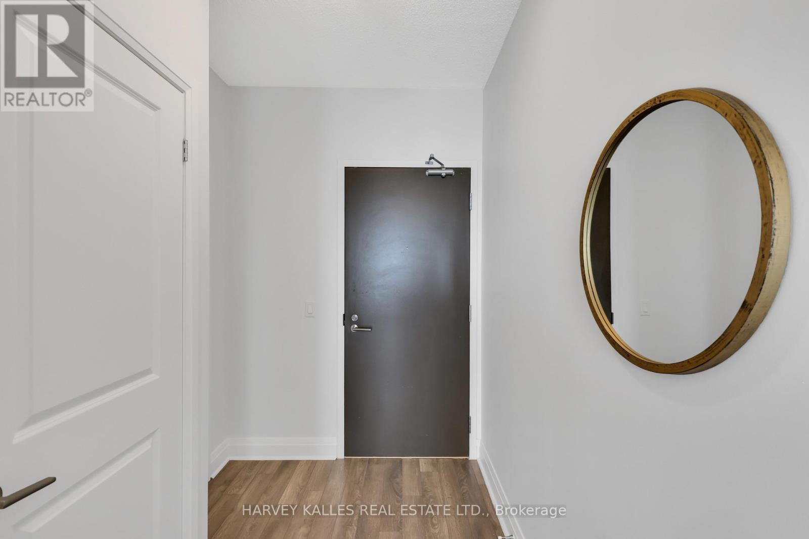 2204 - 17 Zorra Street, Toronto, Ontario  M8Z 0C8 - Photo 3 - W12529022