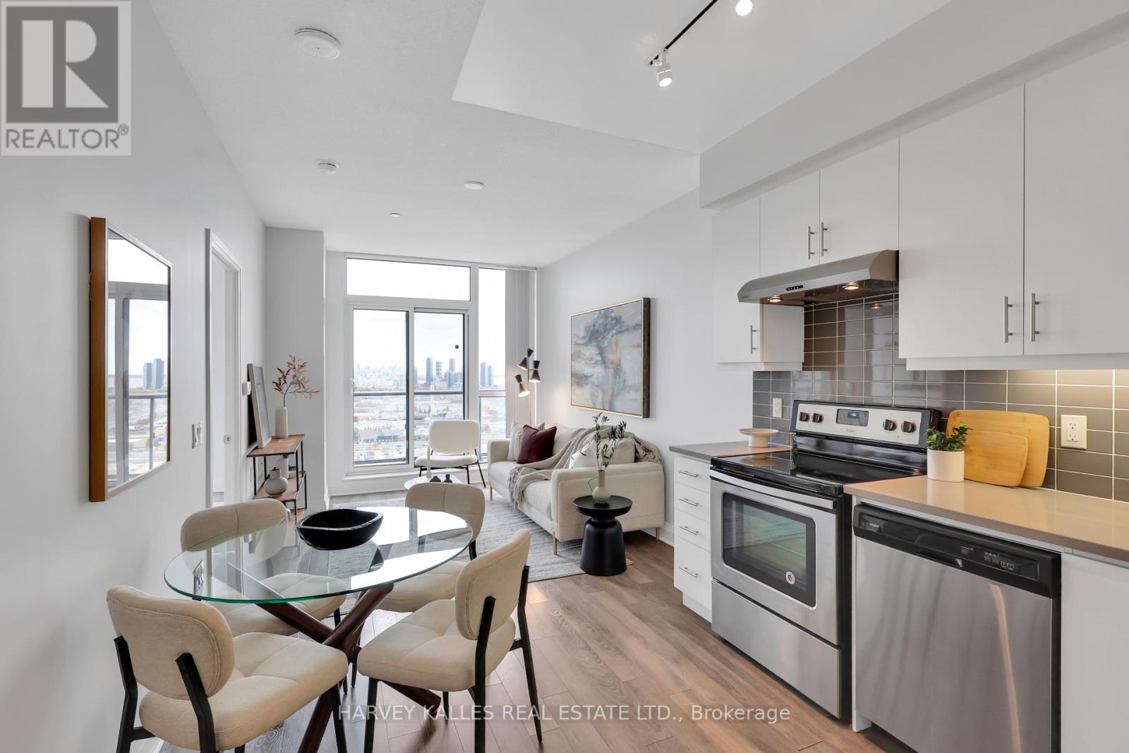 2204 - 17 Zorra Street, Toronto, Ontario  M8Z 0C8 - Photo 6 - W12529022