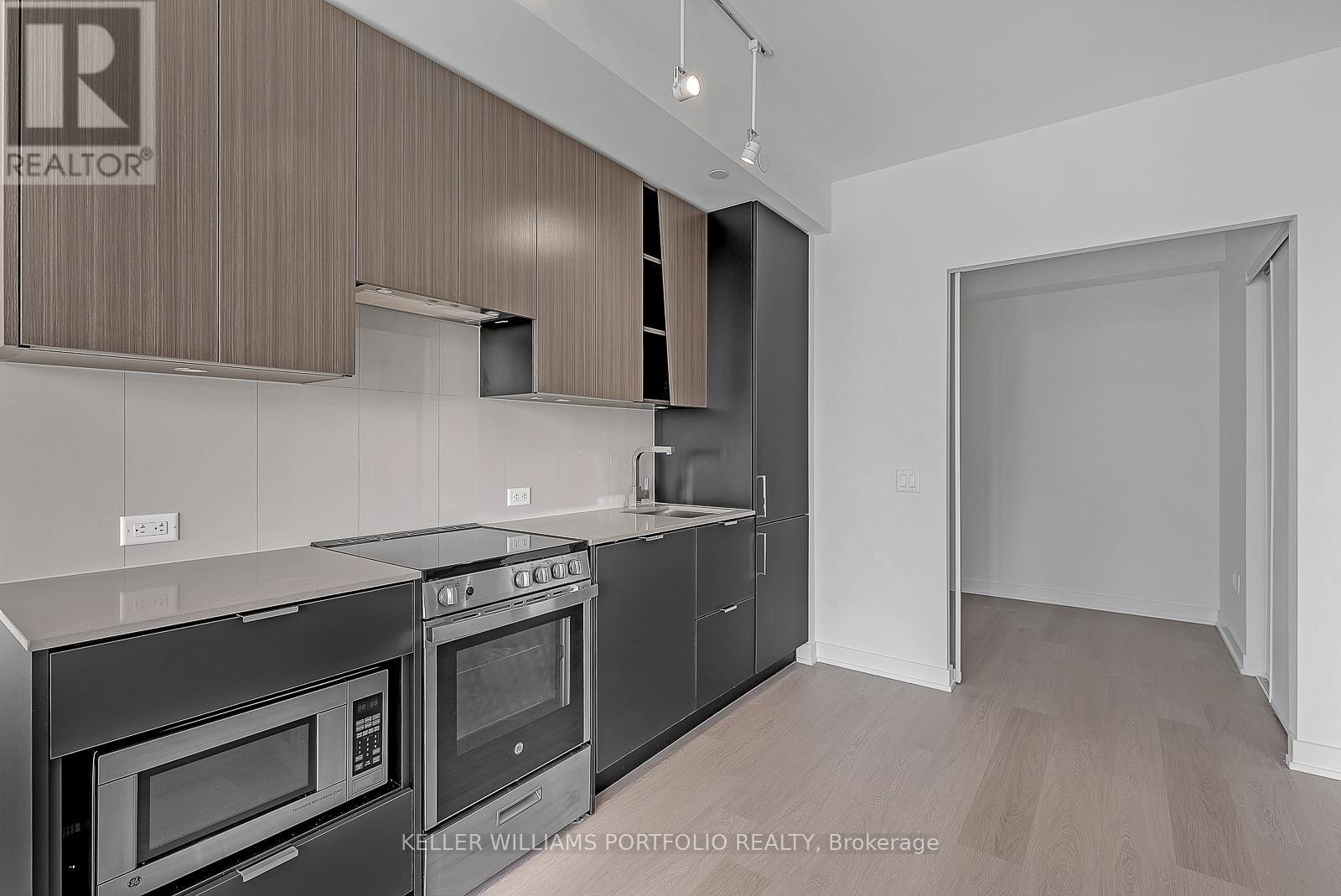 1502 - 3883 Quartz Road, Mississauga, Ontario  L5B 0M4 - Photo 12 - W12529044