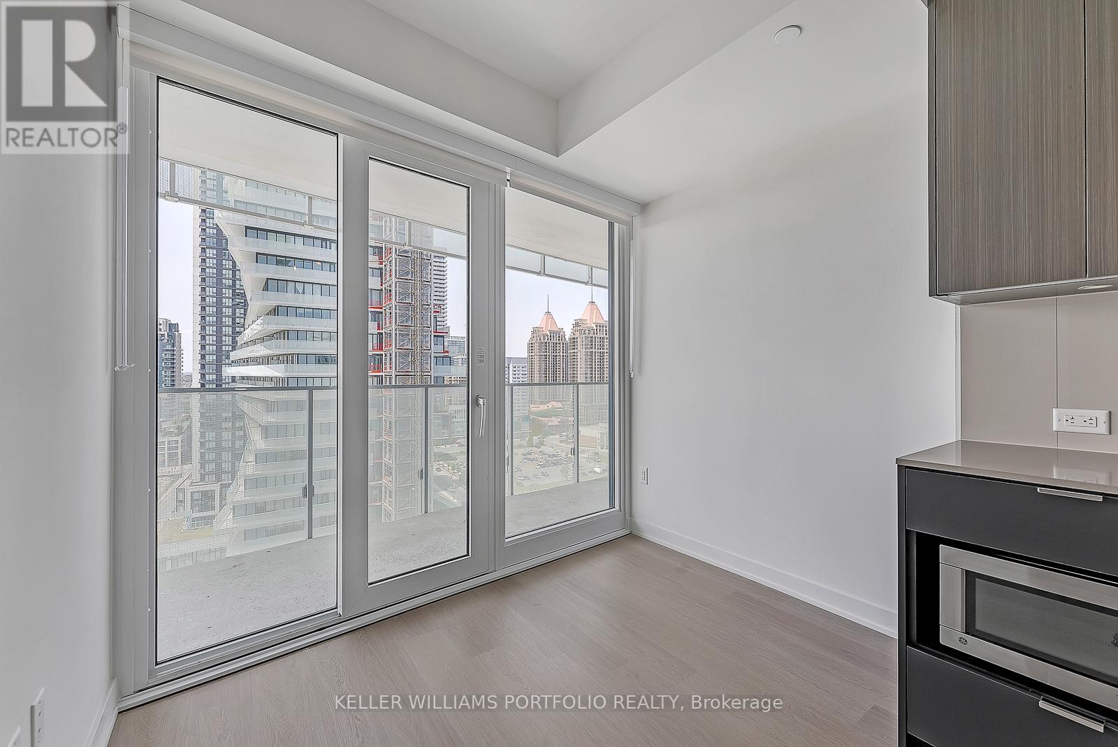 1502 - 3883 Quartz Road, Mississauga, Ontario  L5B 0M4 - Photo 13 - W12529044