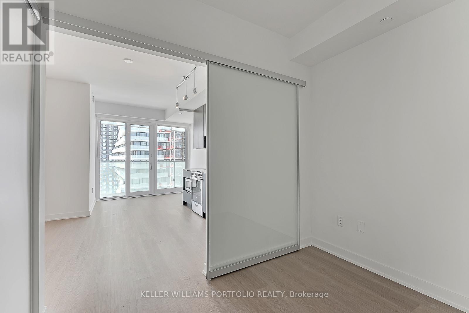 1502 - 3883 Quartz Road, Mississauga, Ontario  L5B 0M4 - Photo 19 - W12529044