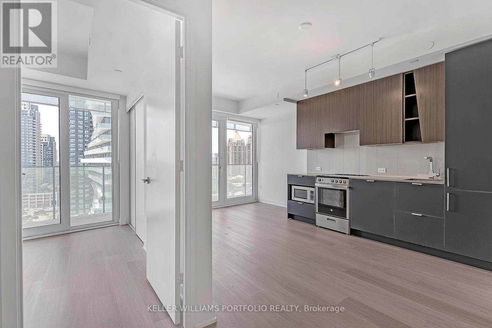 1502 - 3883 Quartz Road, Mississauga, Ontario  L5B 0M4 - Photo 6 - W12529044