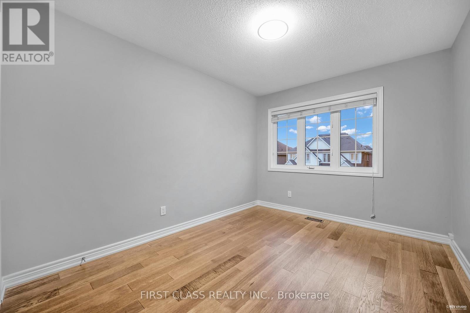 845 Miltonbrook Crescent, Milton, Ontario  L9T 8N2 - Photo 18 - W12529056