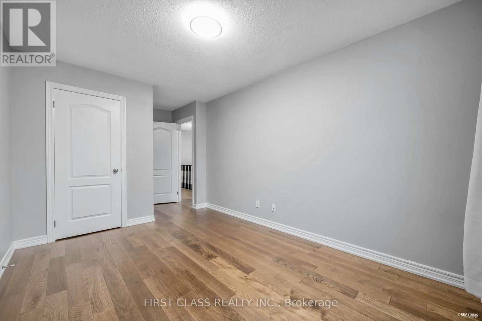 845 Miltonbrook Crescent, Milton, Ontario  L9T 8N2 - Photo 19 - W12529056