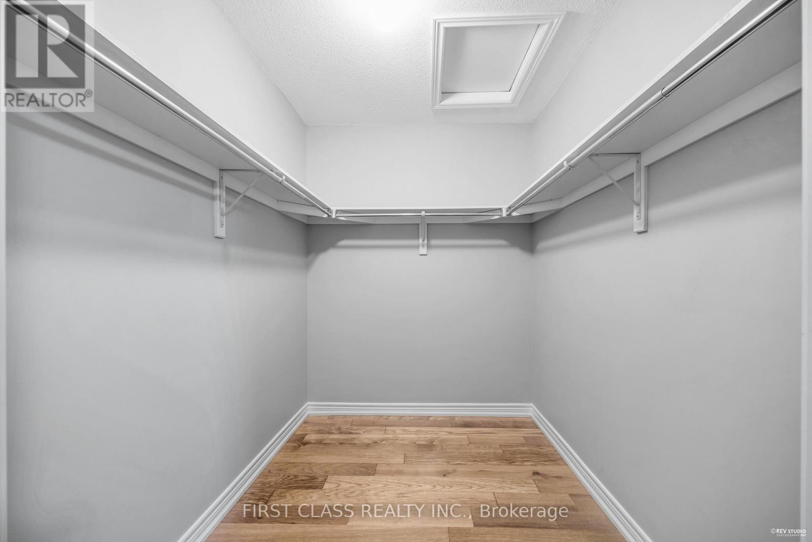 845 Miltonbrook Crescent, Milton, Ontario  L9T 8N2 - Photo 21 - W12529056