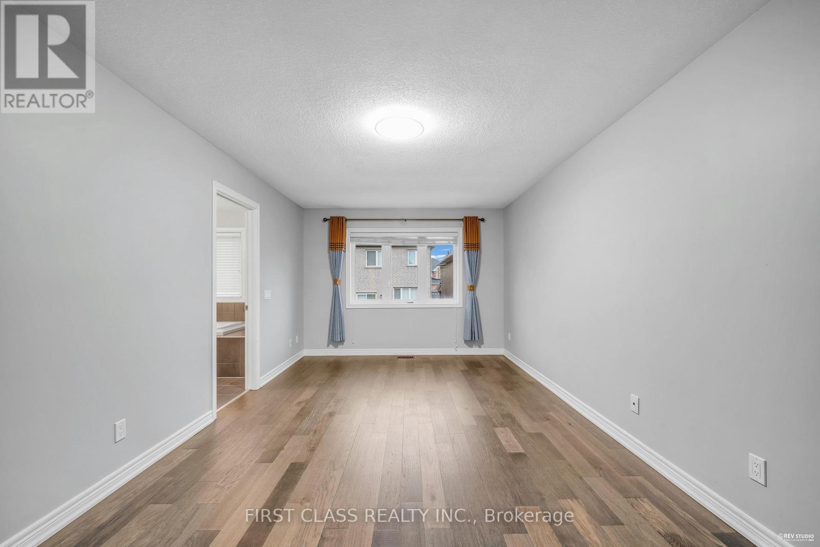 845 Miltonbrook Crescent, Milton, Ontario  L9T 8N2 - Photo 27 - W12529056