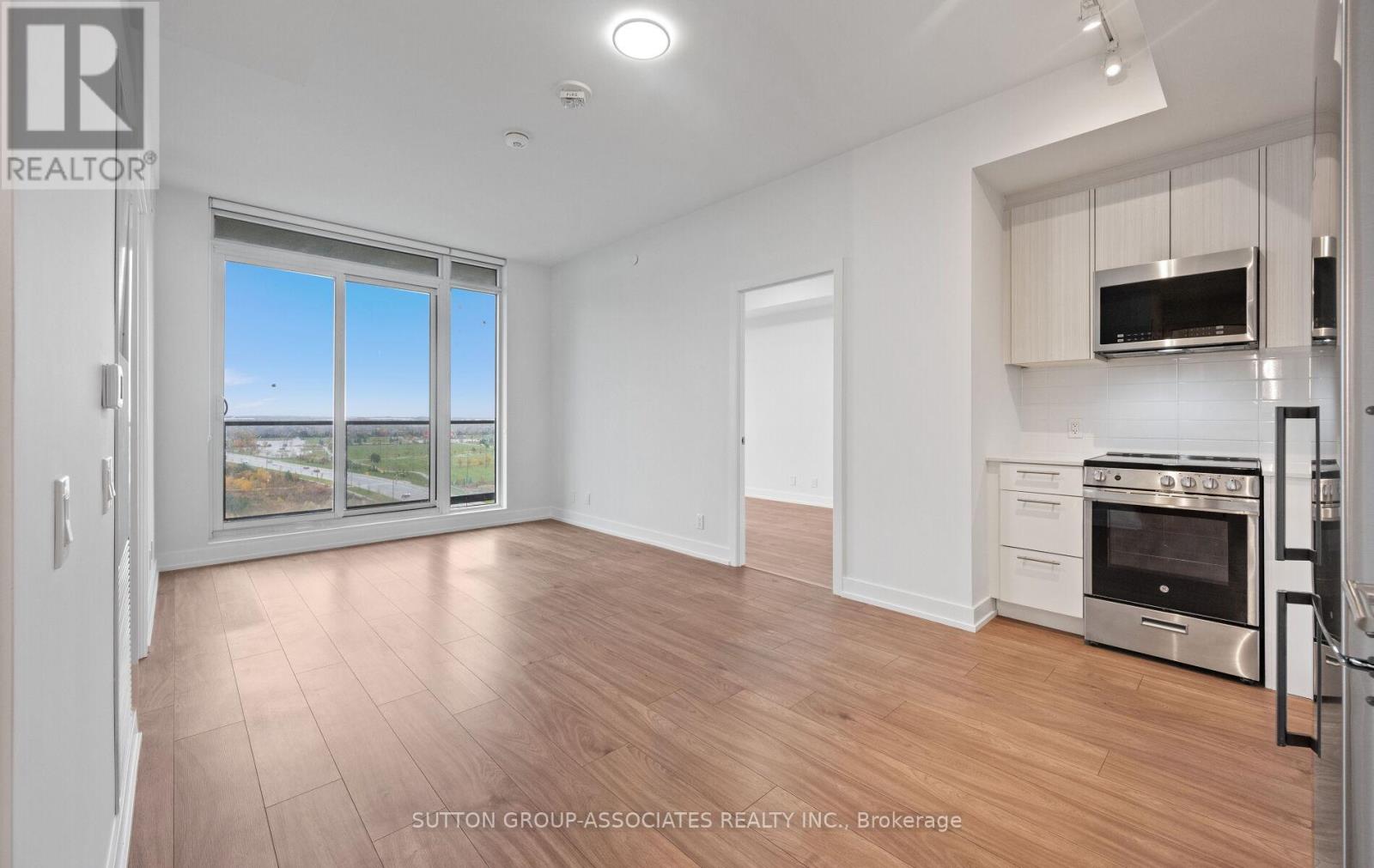 1007 - 215 Veterans Drive, Brampton, Ontario  L7A 0B6 - Photo 9 - W12529060