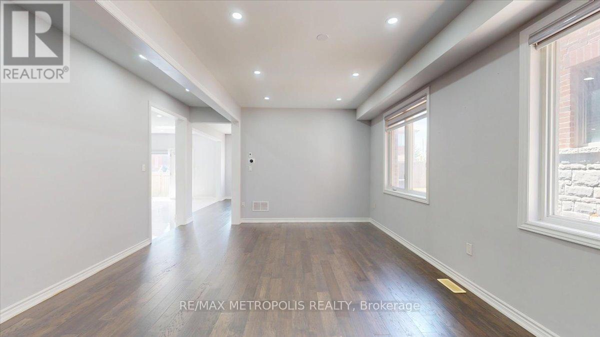 84 Iceland Poppy Trail, Brampton, Ontario  L7A 0C1 - Photo 3 - W12529080