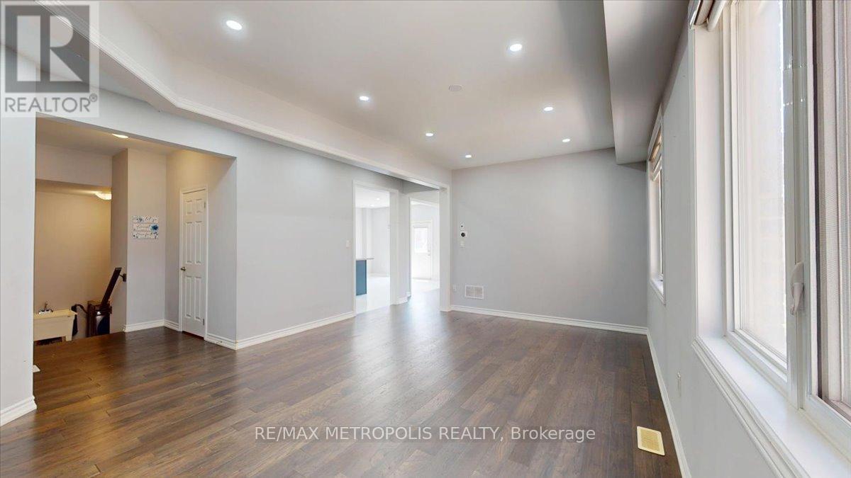 84 Iceland Poppy Trail, Brampton, Ontario  L7A 0C1 - Photo 4 - W12529080