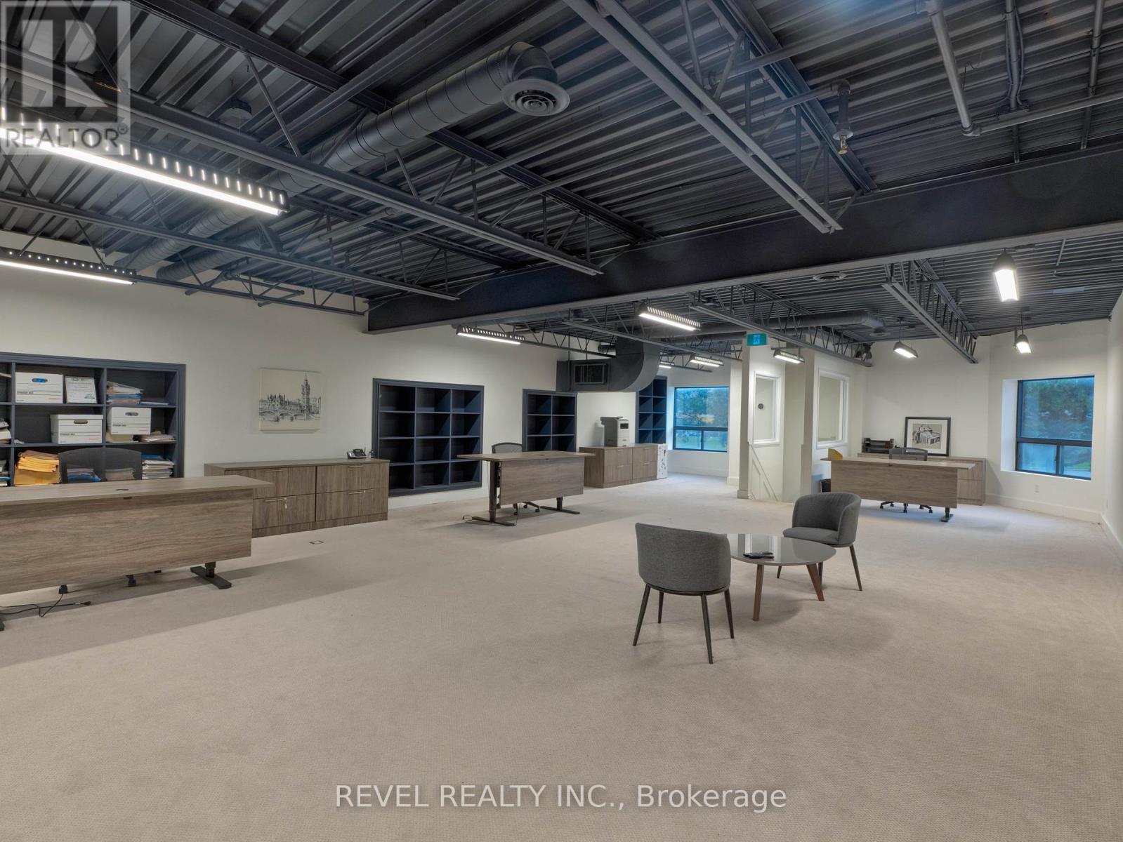 12 (Upper Unit) - 800 Arrow Road N, Toronto, Ontario  M9M 2Z8 - Photo 5 - W12529122