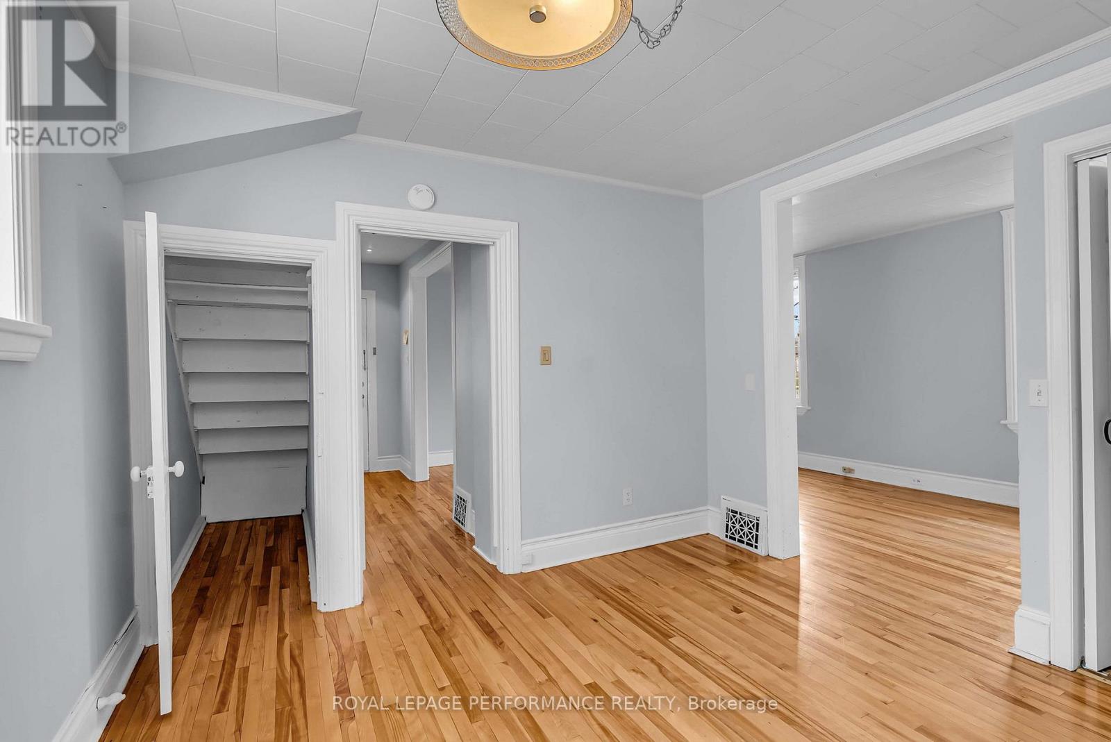 115 Fifth Street E, Cornwall, Ontario K6H 2L6 - Photo 11 - X12529218