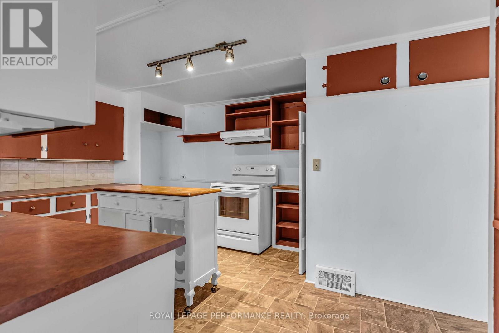 115 Fifth Street E, Cornwall, Ontario K6H 2L6 - Photo 15 - X12529218