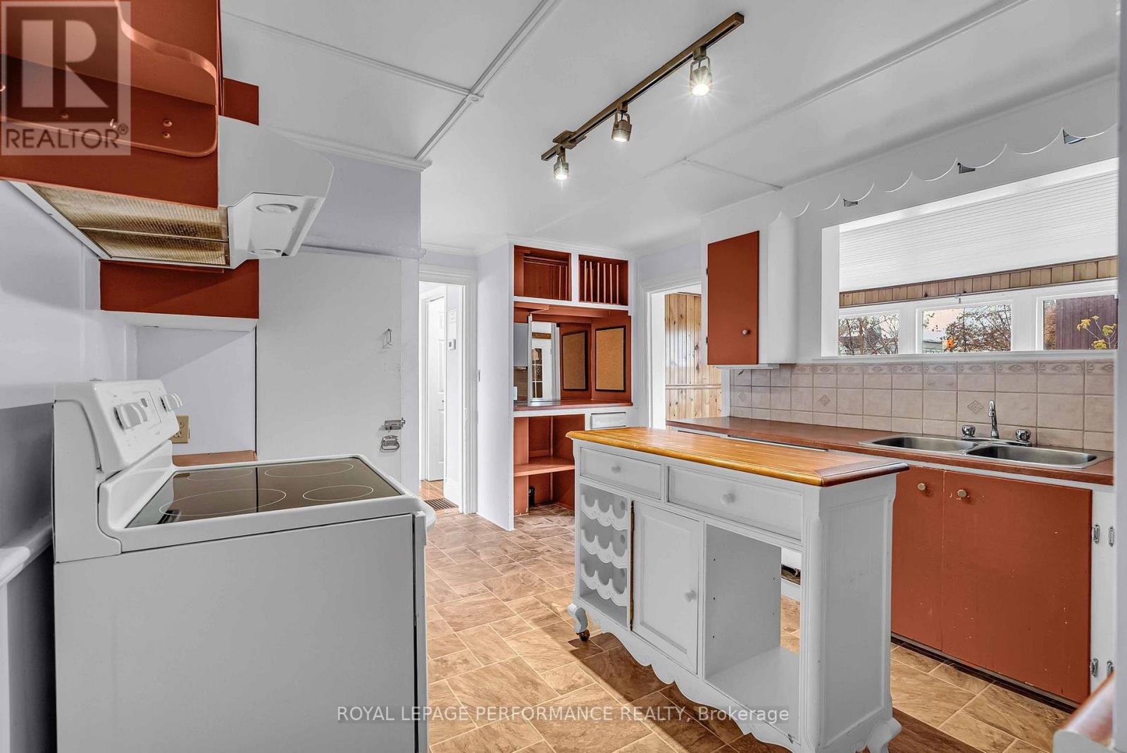 115 Fifth Street E, Cornwall, Ontario K6H 2L6 - Photo 16 - X12529218