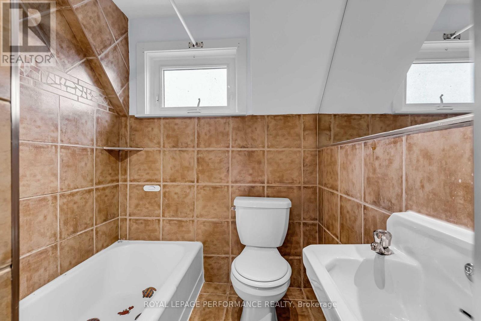 115 Fifth Street E, Cornwall, Ontario K6H 2L6 - Photo 22 - X12529218