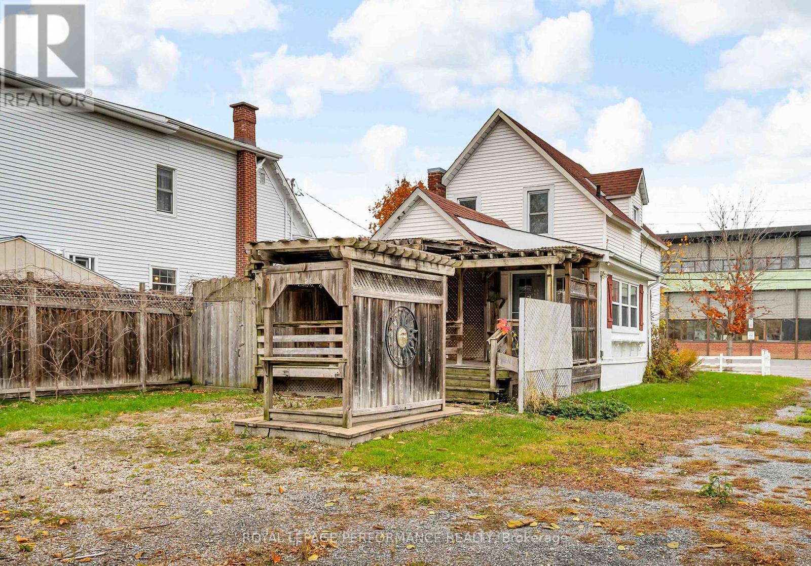 115 Fifth Street E, Cornwall, Ontario K6H 2L6 - Photo 39 - X12529218