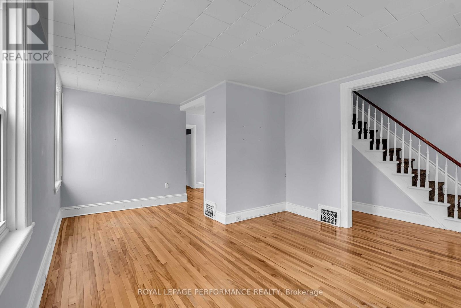 115 Fifth Street E, Cornwall, Ontario K6H 2L6 - Photo 8 - X12529218