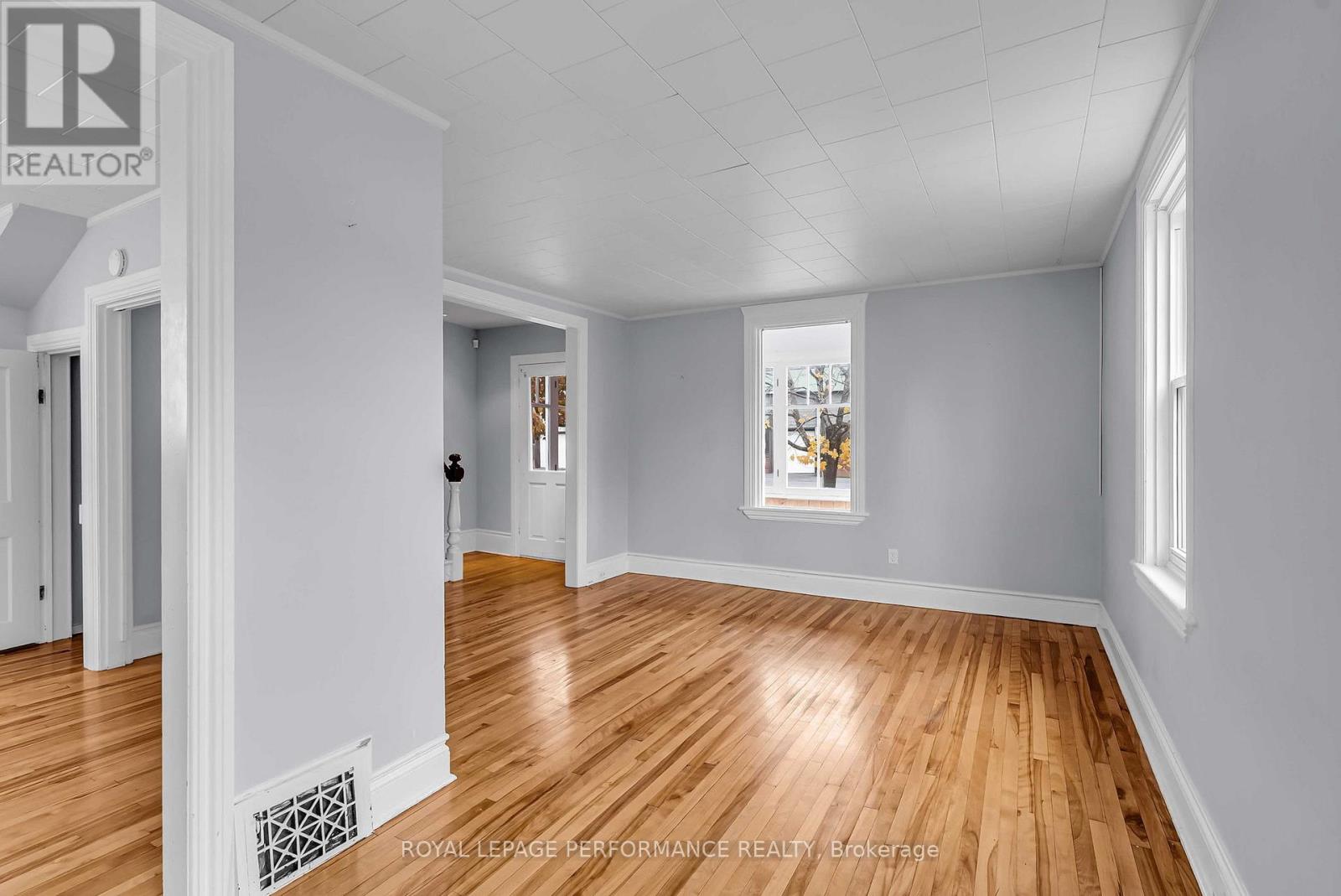 115 Fifth Street E, Cornwall, Ontario K6H 2L6 - Photo 9 - X12529218