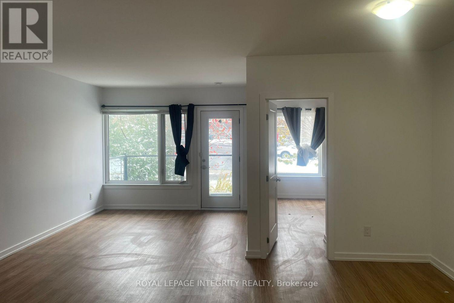 4 - 220 Lebreton Street N, Ottawa, Ontario  K1R 7J1 - Photo 2 - X12479033