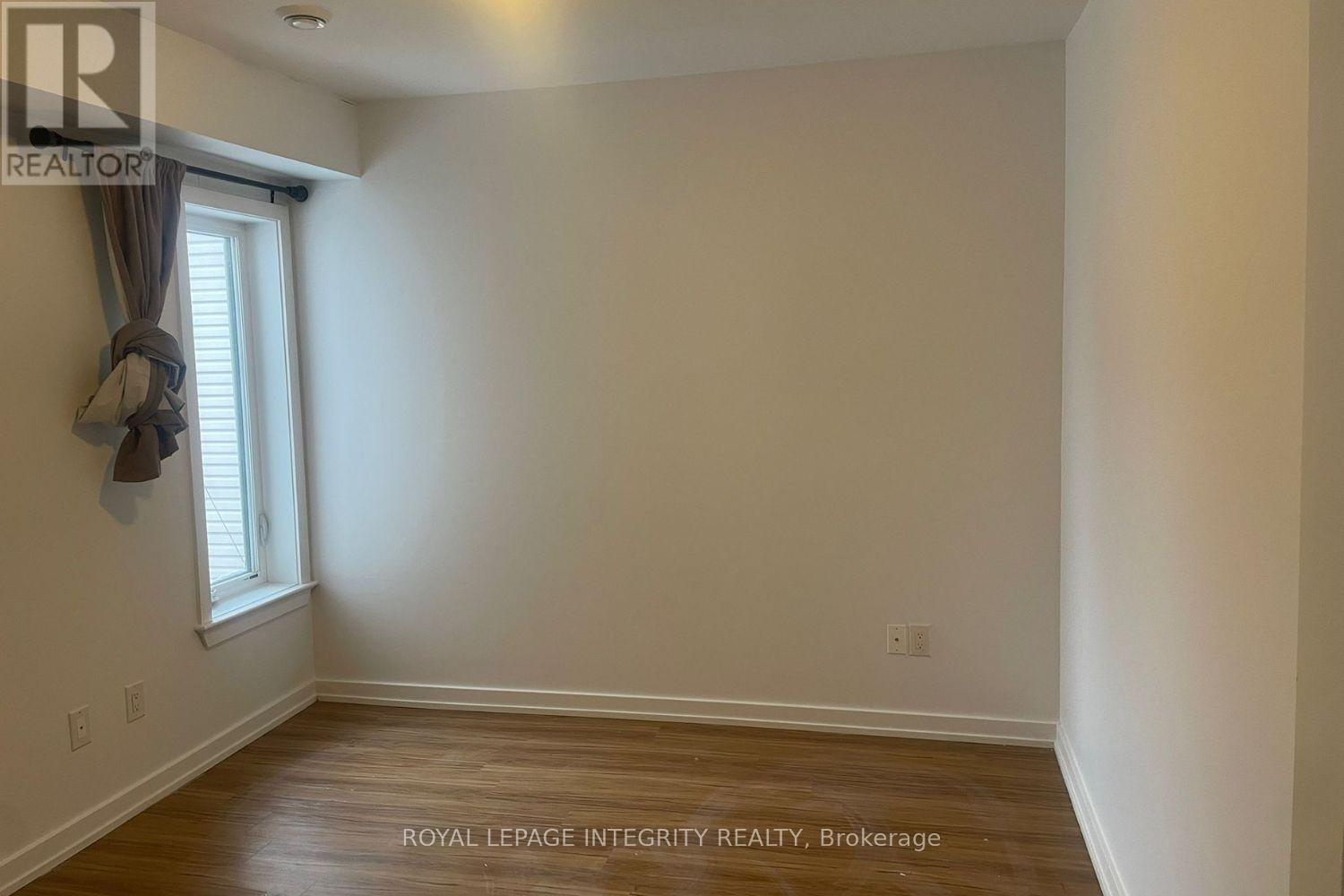 4 - 220 Lebreton Street N, Ottawa, Ontario  K1R 7J1 - Photo 9 - X12479033