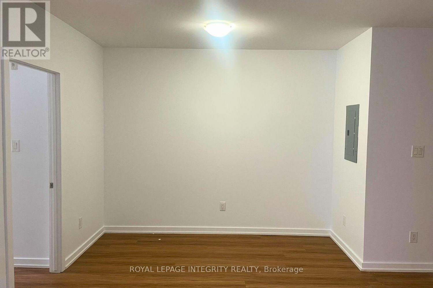 4 - 220 Lebreton Street N, Ottawa, Ontario  K1R 7J1 - Photo 7 - X12479033